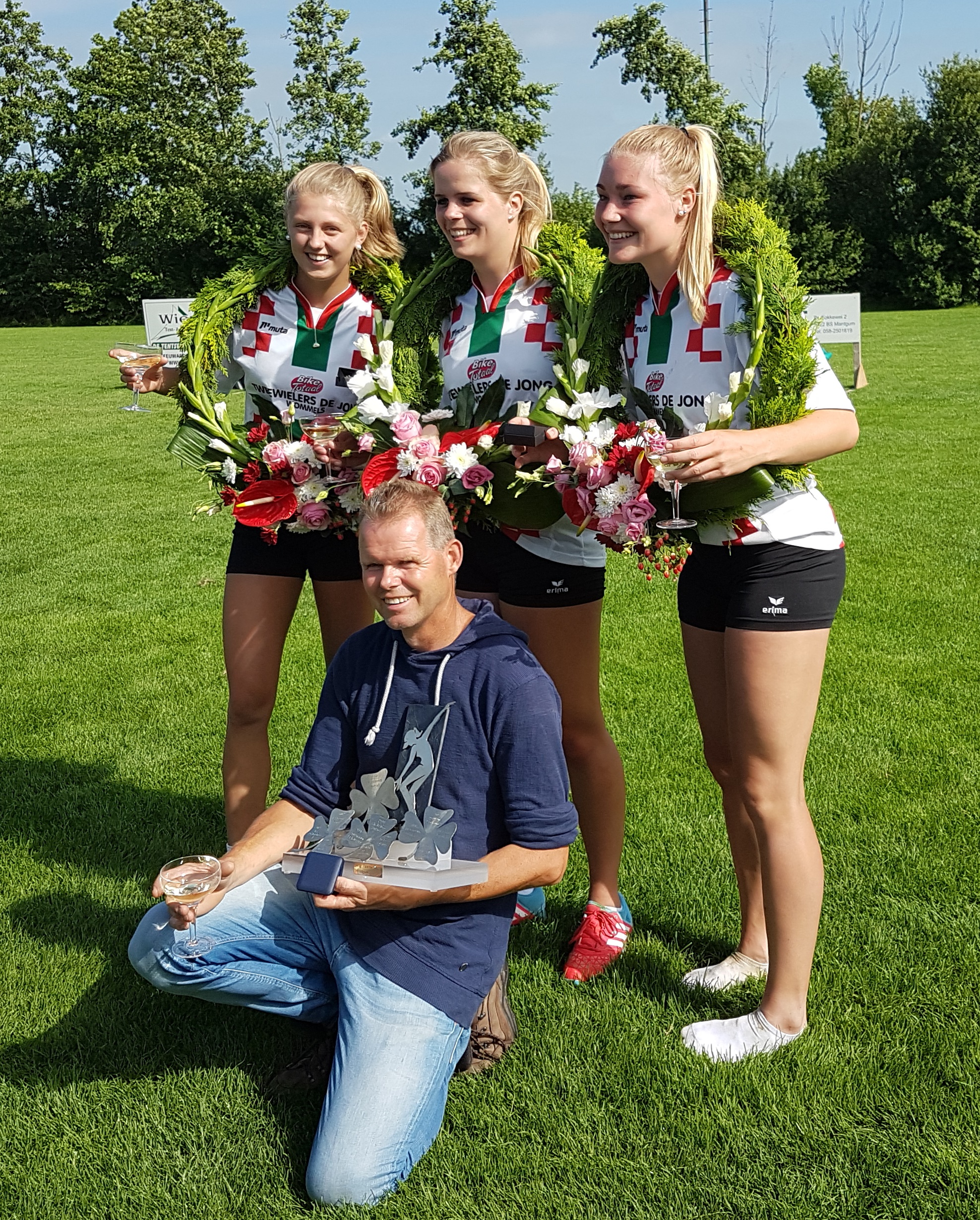 Wommels prolongearret titel Jong Famme Partij